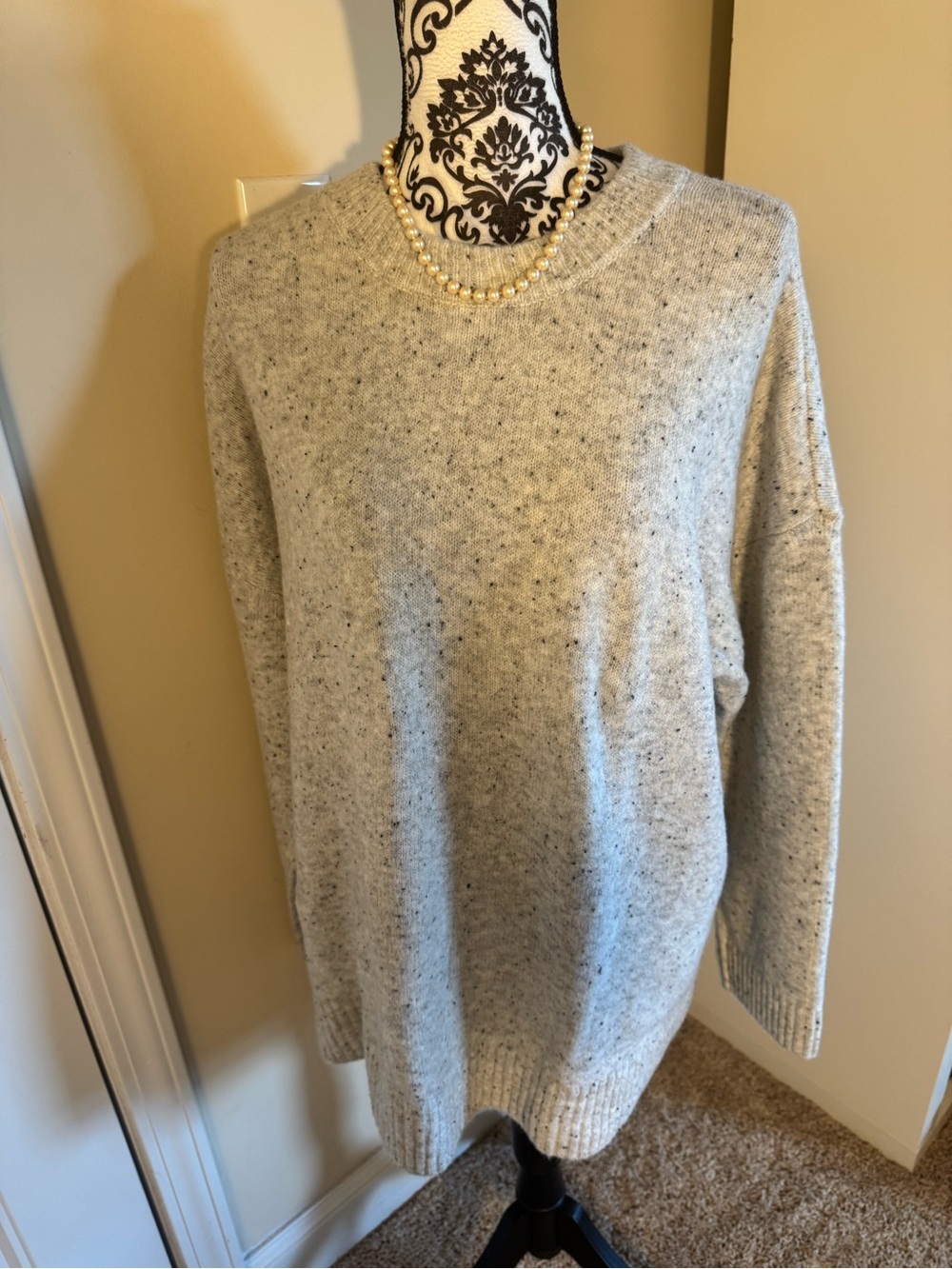 A.N.A Women’s Crewneck Speckled Knit Sweater - Gray NWT